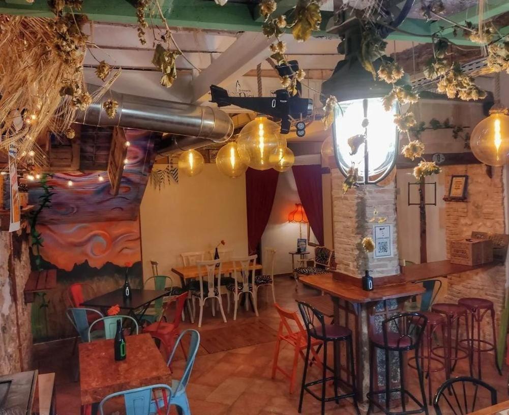 El Refugio De La Cerveza - La Morada De La Cerveza Apartment Villena Bagian luar foto